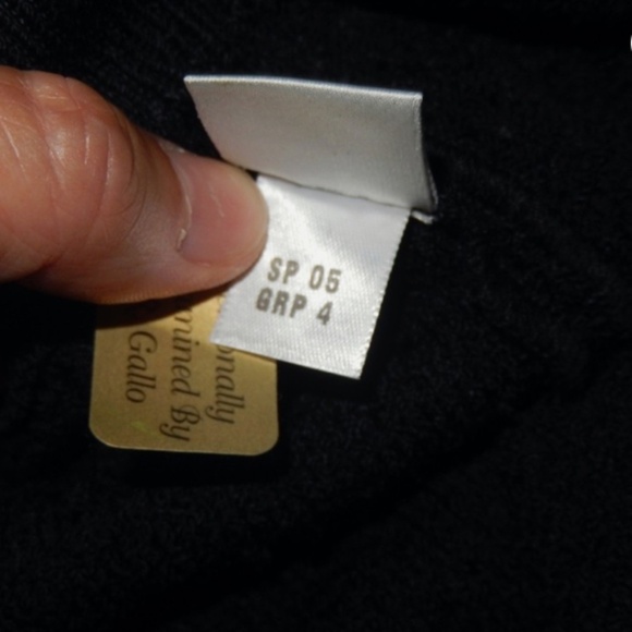 St. John Collection Knits Suit Jacket Black Boucle Zip Cardigan Sweater 8 Nwt - Picture 4 of 8